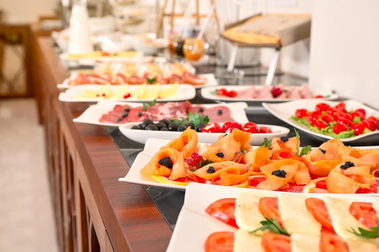 Hotel Villa Harmony Спліт Екстер'єр фото